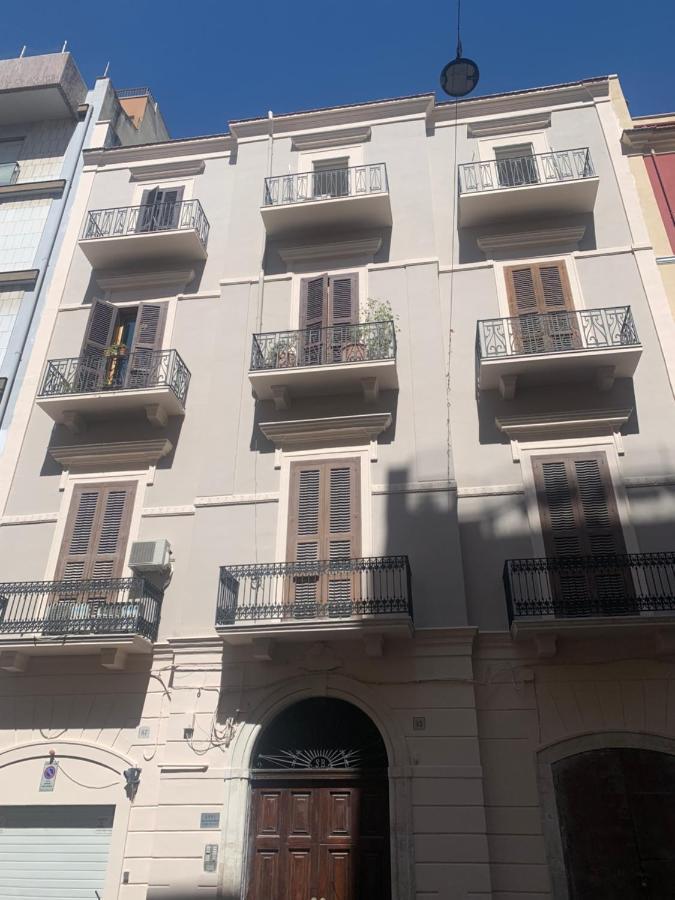 Apartment City Center Eighty-Five Bari Extérieur photo