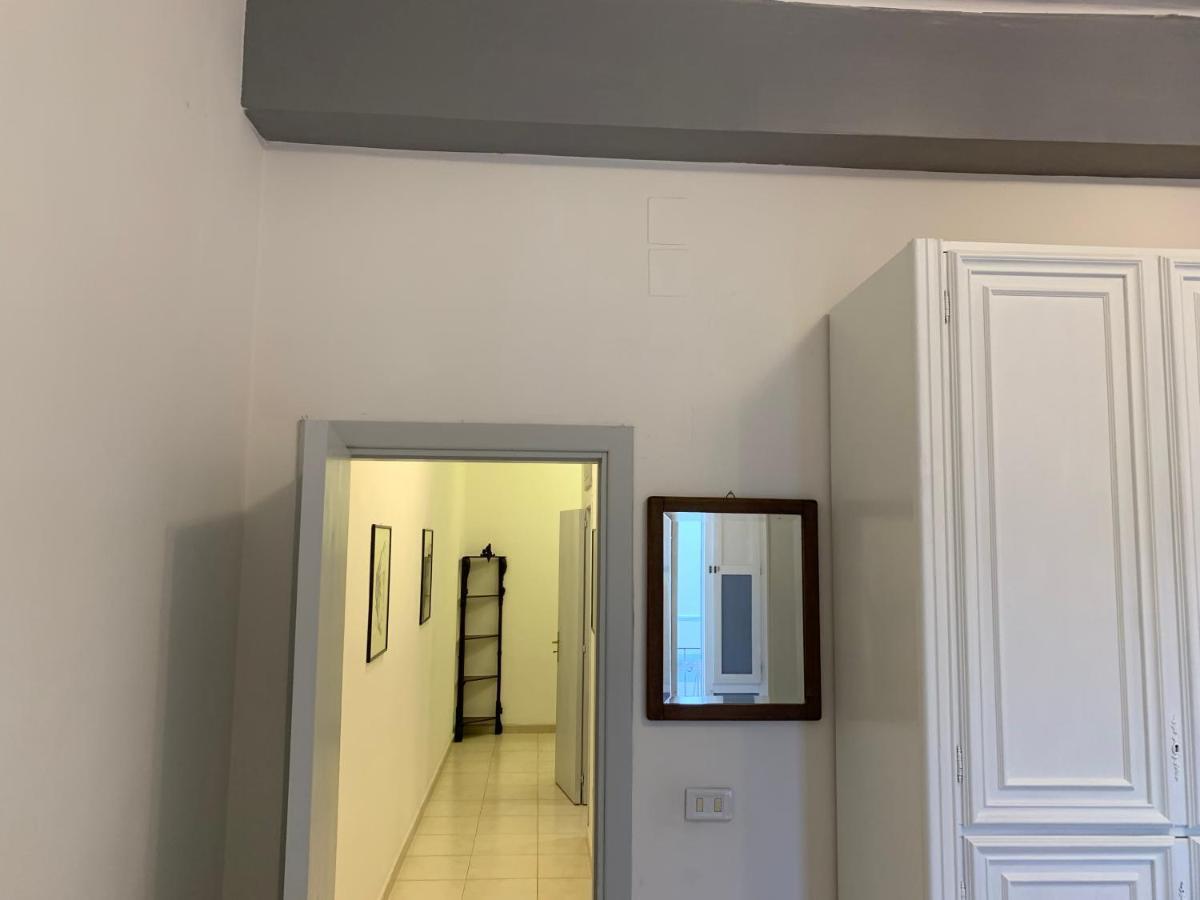 Apartment City Center Eighty-Five Bari Extérieur photo