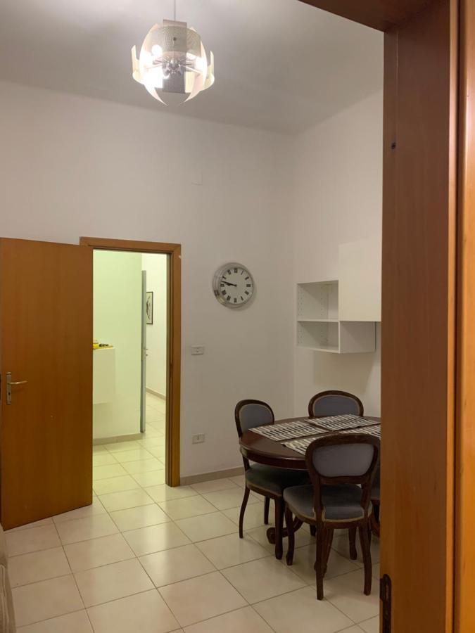 Apartment City Center Eighty-Five Bari Extérieur photo
